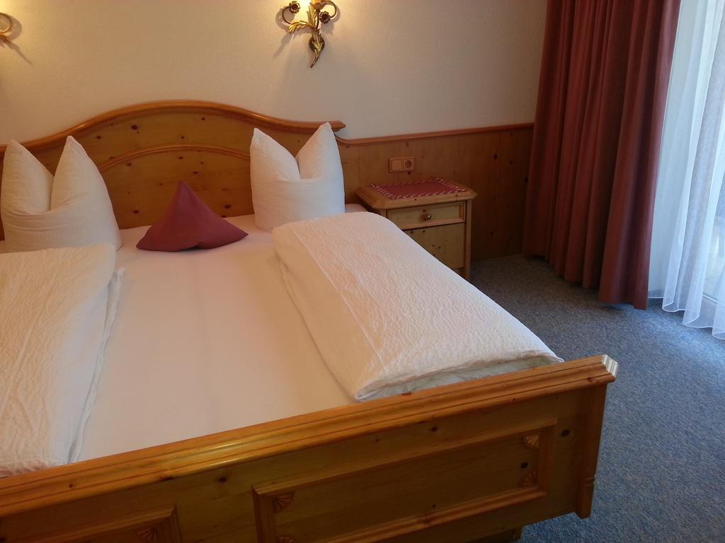 Ferienwohnung Birkenhof Leutasch Zimmer foto